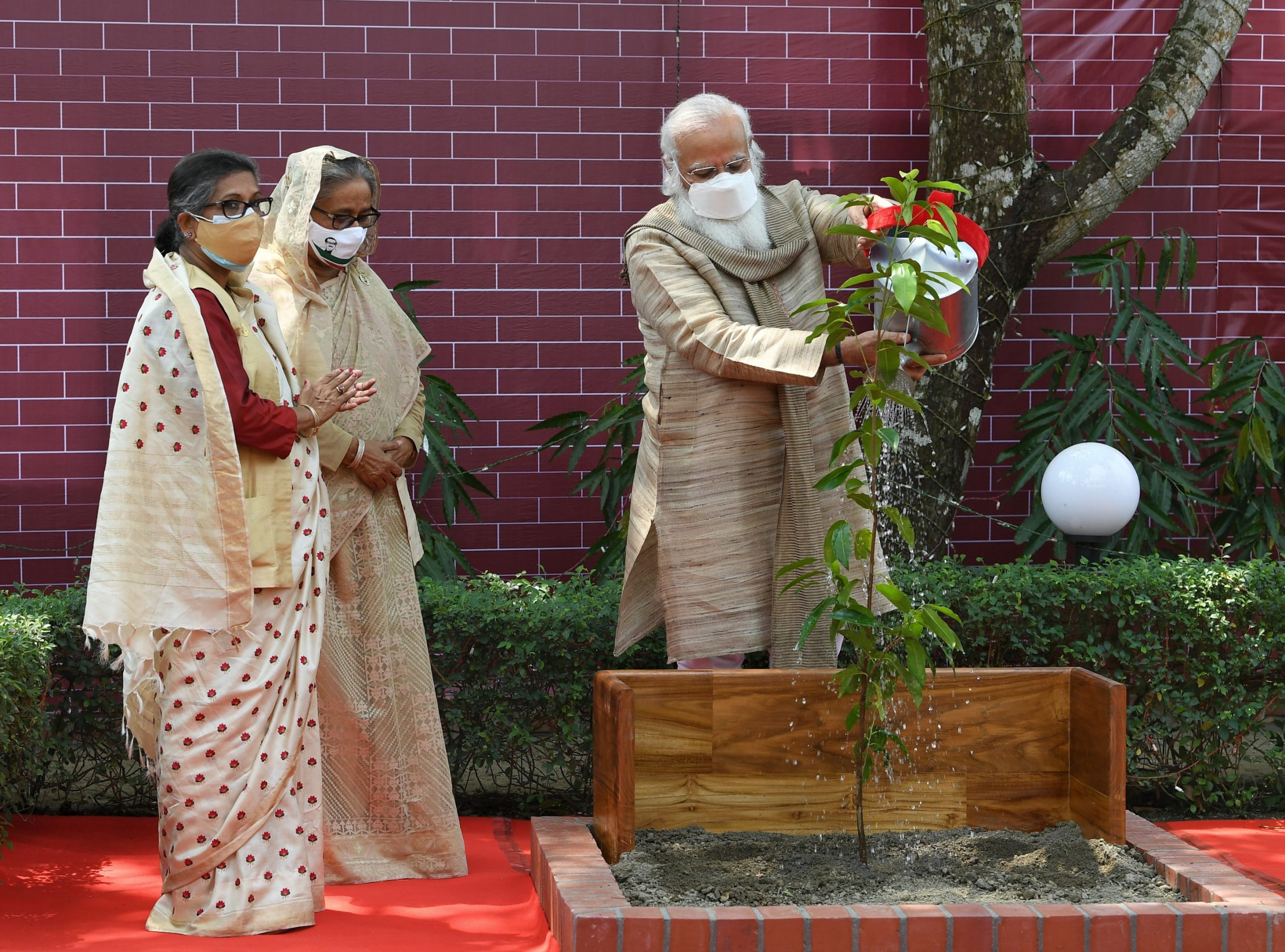 Prime Minister Pays Homage At The Mausoleum Of Bangabandhu Sheikh ...